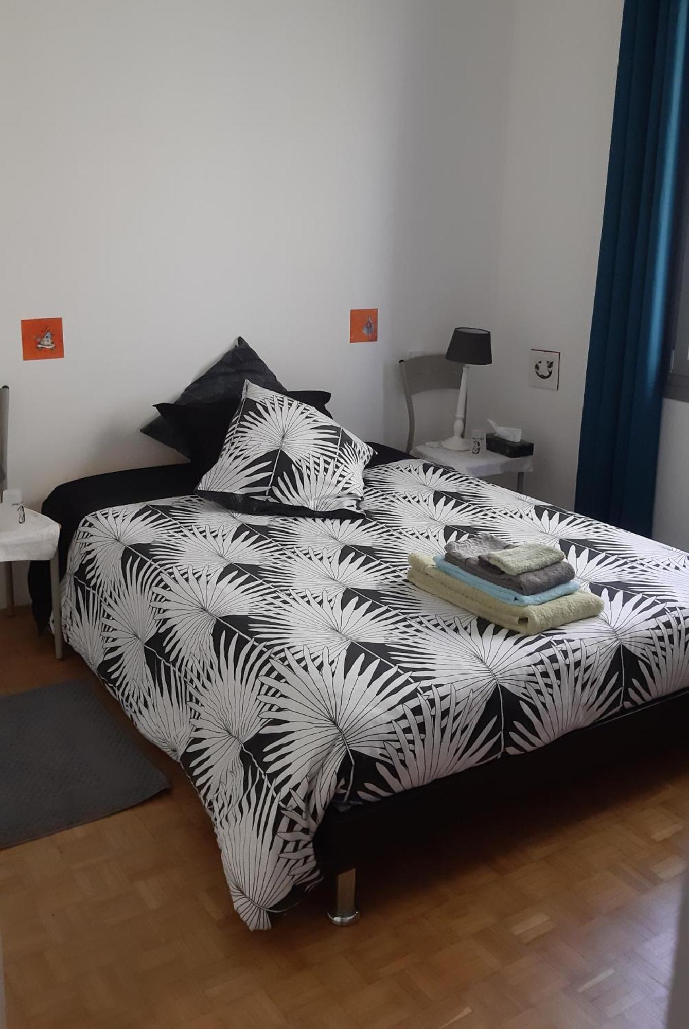 1 Chambre Double "Le Devenir" Saint-Julien-les-Villas エクステリア 写真